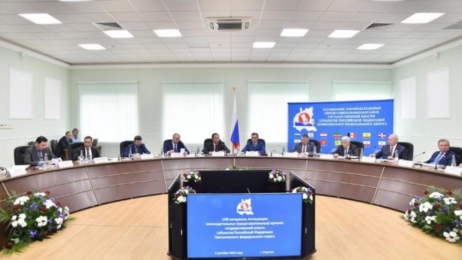 В Саратове обсудили решение проблем обманутых дольщиков ПФО