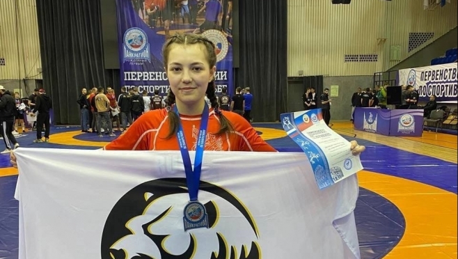 Студентка из Йошкар-Олы взяла серебро Чемпионата России по панкратиону