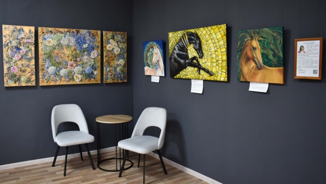 Художники против искусственного интеллекта: в Йошкар-Оле открылась необычная выставка