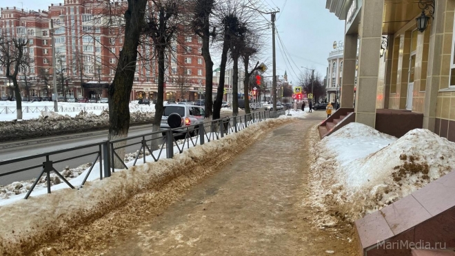 Почему для борьбы с гололёдом в Йошкар-Оле одного реагента недостаточно