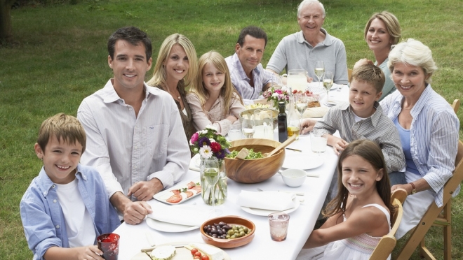 Удостоверение многодетной семьи можно будет получить в органах соцзащиты