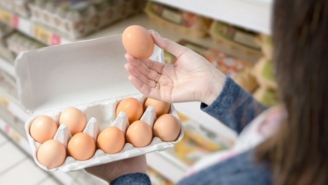 В преддверии Пасхи торговые сети просят сдерживать цены на яйца