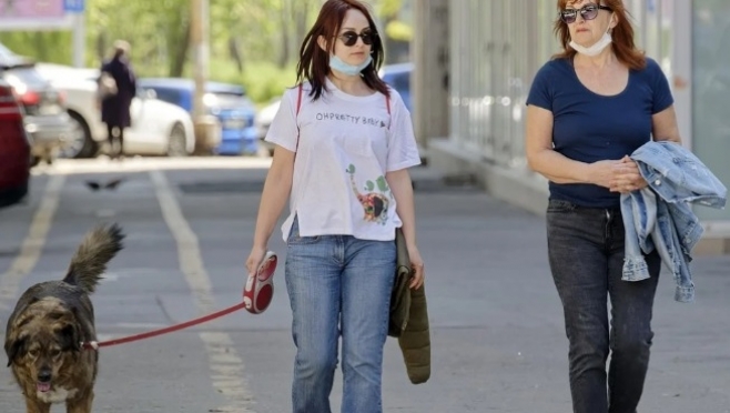 Большинство россиян считают, что не стоит торопиться с открытием общественных мест