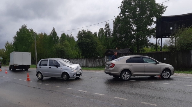 На автодороге Йошкар-Ола – Санчурск столкнулись две иномарки