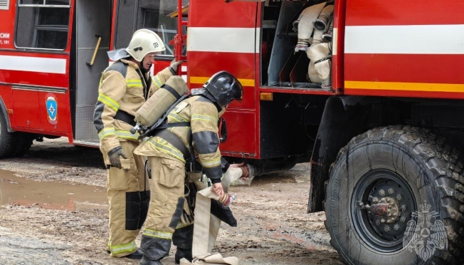 В Советском районе в полночь загорелся жилой дом