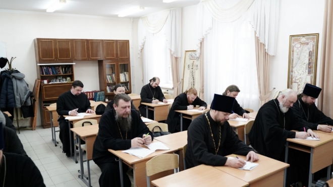 Клирики Йошкар-Олинской епархии повысили квалификацию