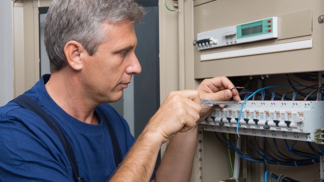 Сегодня в «Доме быта» и «Колизее» не будет электричества до 17 часов