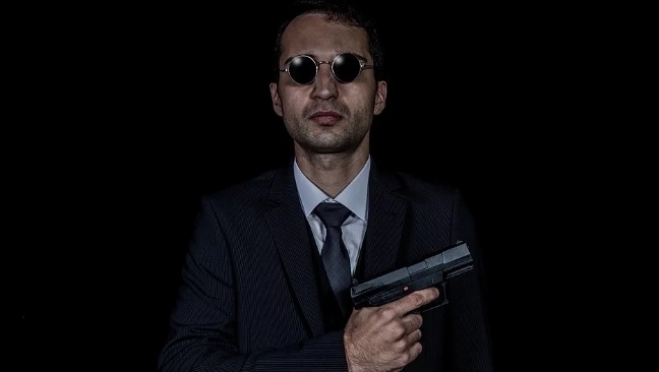 Интернет-знакомый в машине расстрелял подругу из пневматики