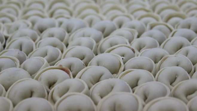 Роскачество нашло в пельменях кишечную палочку