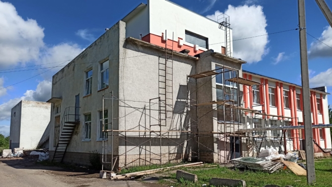 В Медведевском районе завершают ремонт Центра культуры