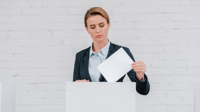 Конституционный комитет Совфеда предлагает выборы президента провести 17 марта