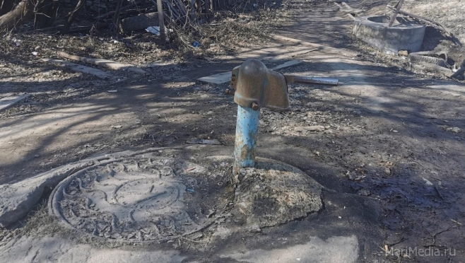 В Килемарах на улице Садовой прорвало водопровод