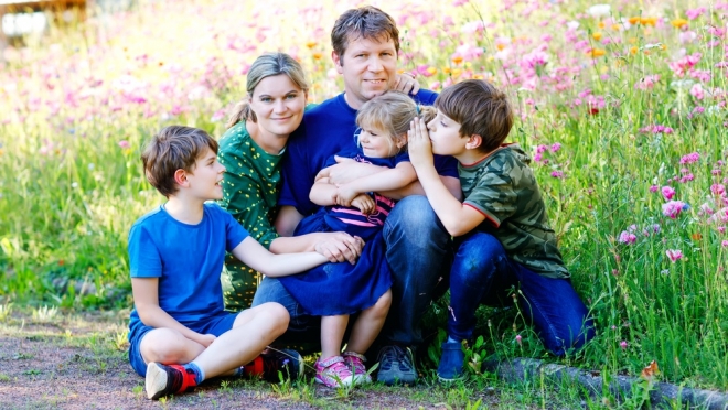 С апреля начнут выплачивать пособие на детей с 8 до 16 лет