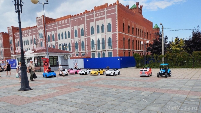 В Йошкар-Оле оштрафовали прокатчиков детских машинок на площади Республики
