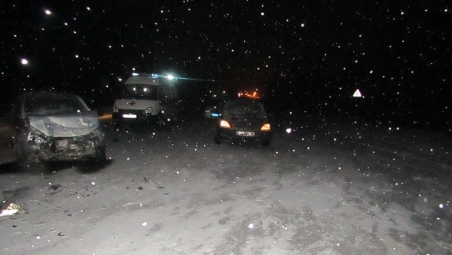 На трассе «Йошкар-Ола - Уржум» Mitsubishi врезалась в Lada Kalina