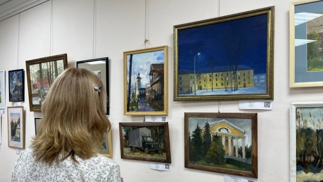 В Йошкар-Оле заработала выставка молодых художников Марий Эл