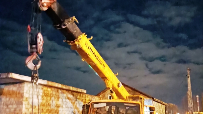 В Марий Эл на мужчину упала бетонная плита