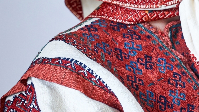В Йошкар-Оле представлены авторские работы с марийским орнаментом