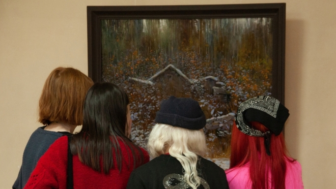 Музей ИЗО вновь запустил бесплатные экскурсии по выставкам в обед