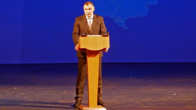 Юрий Зайцев поздравил сотрудников муниципалитетов с наступающим праздником