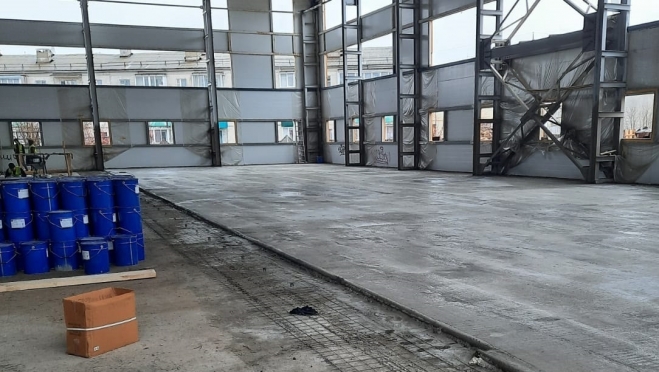 На долгострое в Новом Торъяле возобновили строительные работы