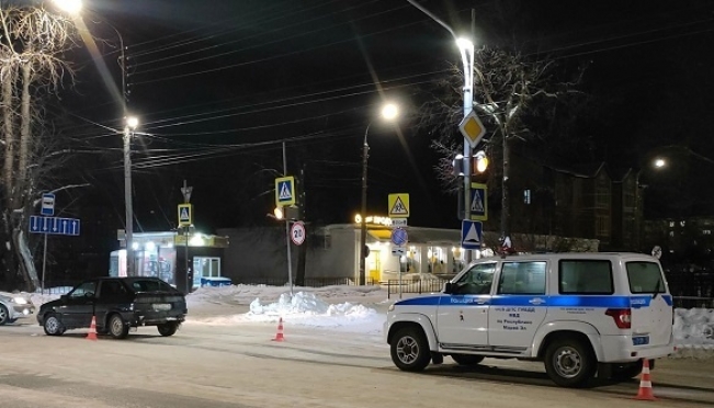 В Йошкар-Оле на пешеходном переходе сбили подростка