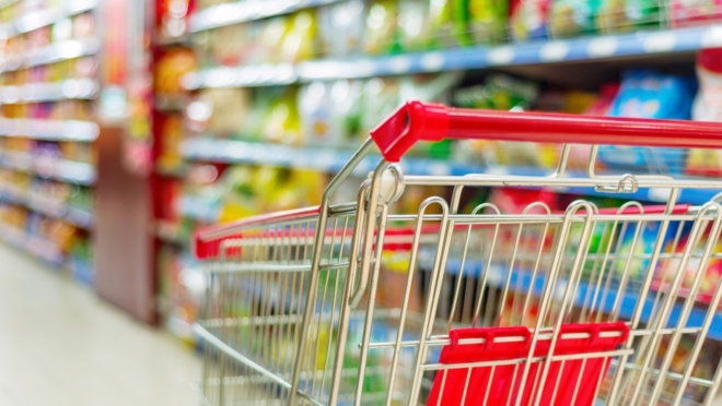 В торговых сетях подешевели 13 из 25 социально значимых продуктов