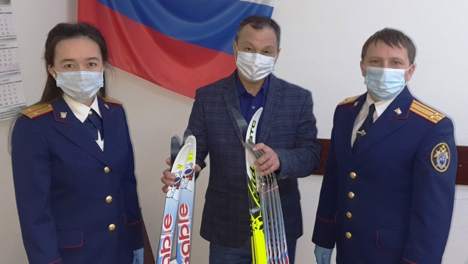 Следственный комитет исполнил новогоднее желание ребят Новоторъяльской школы-интерната