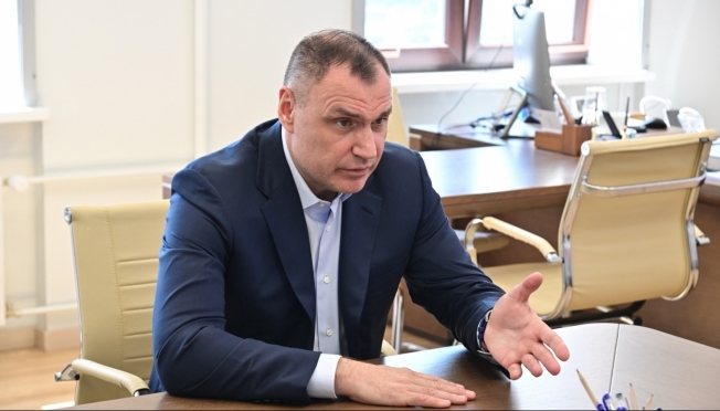 Юрий Зайцев поздравил работников финансовой сферы с профессиональным праздником