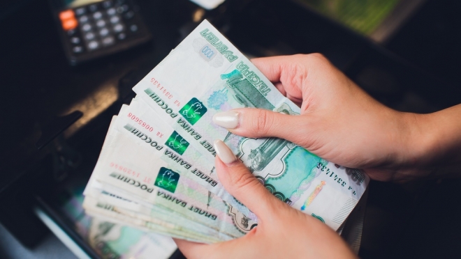 Зарплаты в Марий Эл за год выросли примерно до 43 тысяч рублей