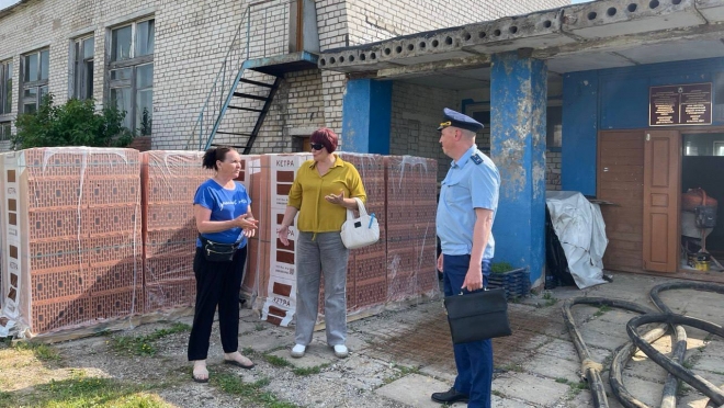 Александр Гаврилов проверил ход ремонтных работ дома культуры