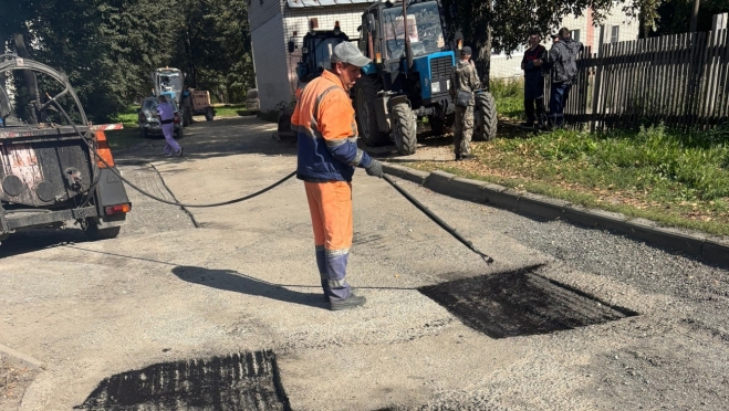 Ещё две улицы в Йошкар-Оле избавили от ям на дороге