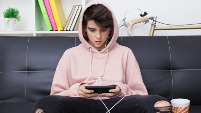 Tele2 дарит смартфоны к началу учебного года