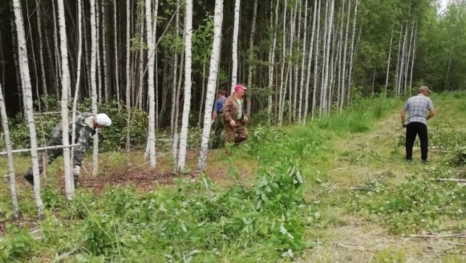 Жители Советского района привели в порядок лыжную трассу