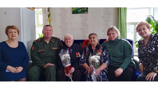 Труженики тыла из Куженерского района получили юбилейные медали