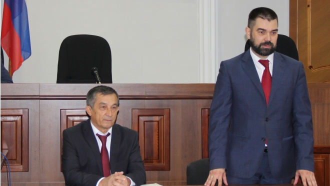 Судьи Республики Марий Эл получили служебные удостоверения