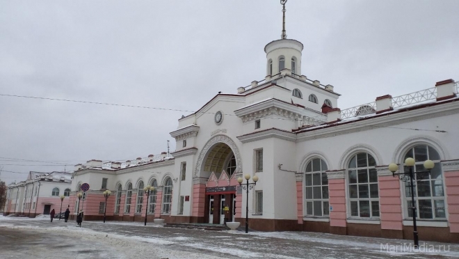 В Йошкар-Оле ограничено движение на кольце у железнодорожного вокзала