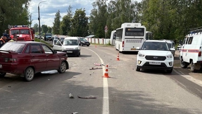 В Волжске 70-летний водитель-пенсионер устроил массовое ДТП