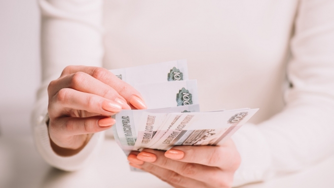 Йошкаролинка перевела на счета мошенников более 3 млн рублей