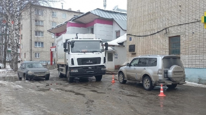 В Йошкар-Оле водитель мусоровоза наехал на 79-летнюю пенсионерку