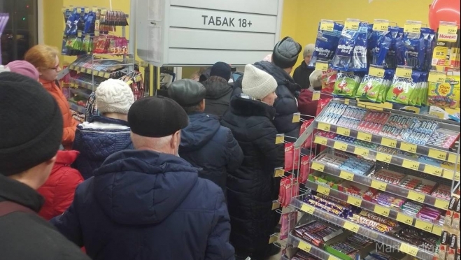 В магазинах Йошкар-Олы за сахаром выстраиваются длинные очереди