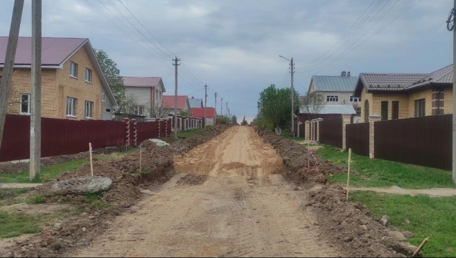 В посёлке Советский ремонтируют улицу Куклина