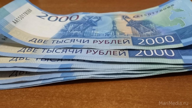 Первые пособия на детей от 8 до 17 лет выплатят в двукратном размере