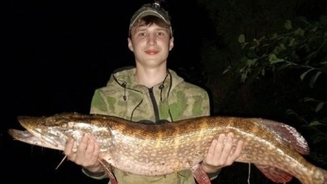 Девятиклассник выловил в Кировской области метровую щуку весом 8 кг