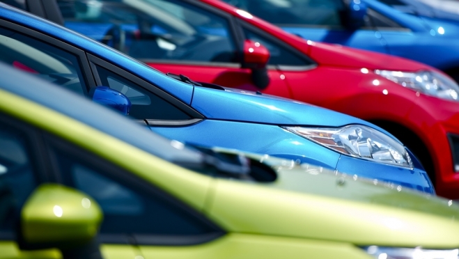 Цены на машины в России начнут снижаться в начале 2023 года