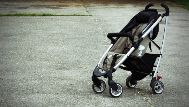 При продаже детской коляски жительница Марий Эл лишилась денег
