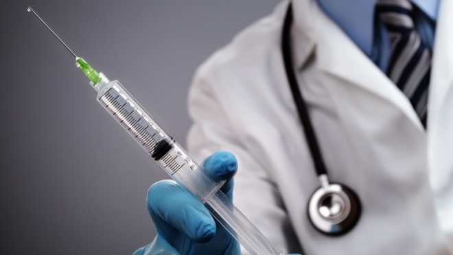 Решение по вакцинации детей от COVID-19 будет принято в течение двух недель