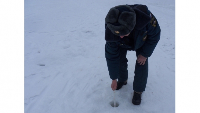 Сотрудники ГИМС провели замеры льда на водных объектах Марий Эл