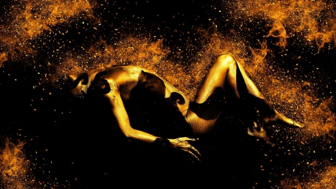 Неизвестные шантажируют 22-летнюю йошкаролинку откровенными фотографиями