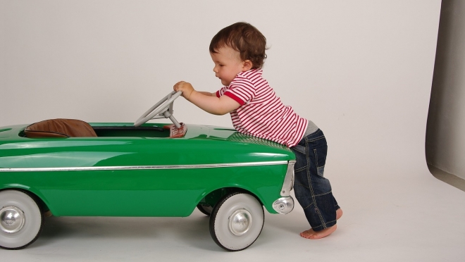 Маткапитал хотят разрешить тратить на покупку отечественной машины